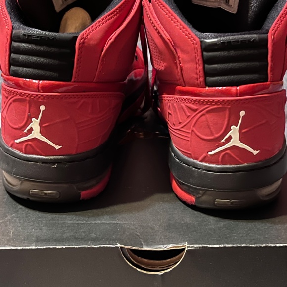 Jordan Ol’School Gym Red/White/Black - Size 9, Lightly Worn - Picture 6 of 8